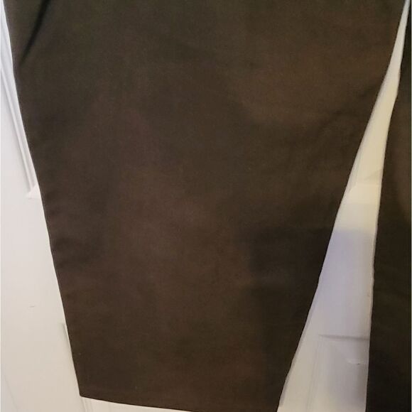 #396 Gloria Vanderbilt "Amanda" Olive Colored Jeans- Size: 26W - Picture 4 of 9